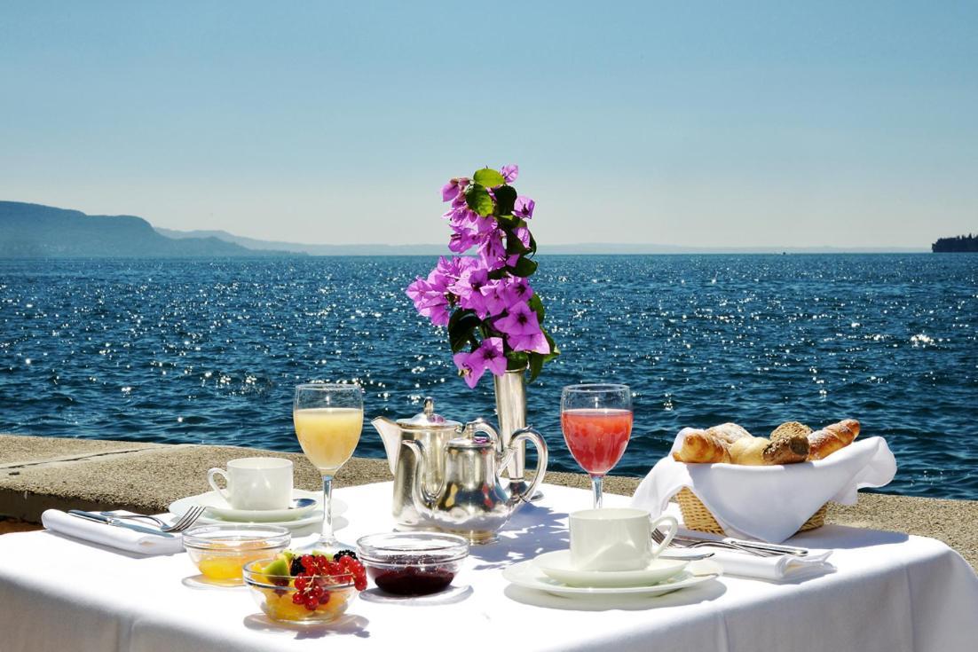 Hotel Monte Baldo E Villa Acquarone Gardone Riviera Dış mekan fotoğraf