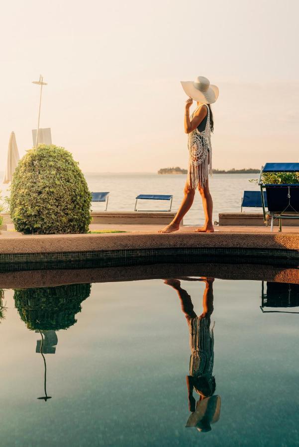 Hotel Monte Baldo E Villa Acquarone Gardone Riviera Dış mekan fotoğraf