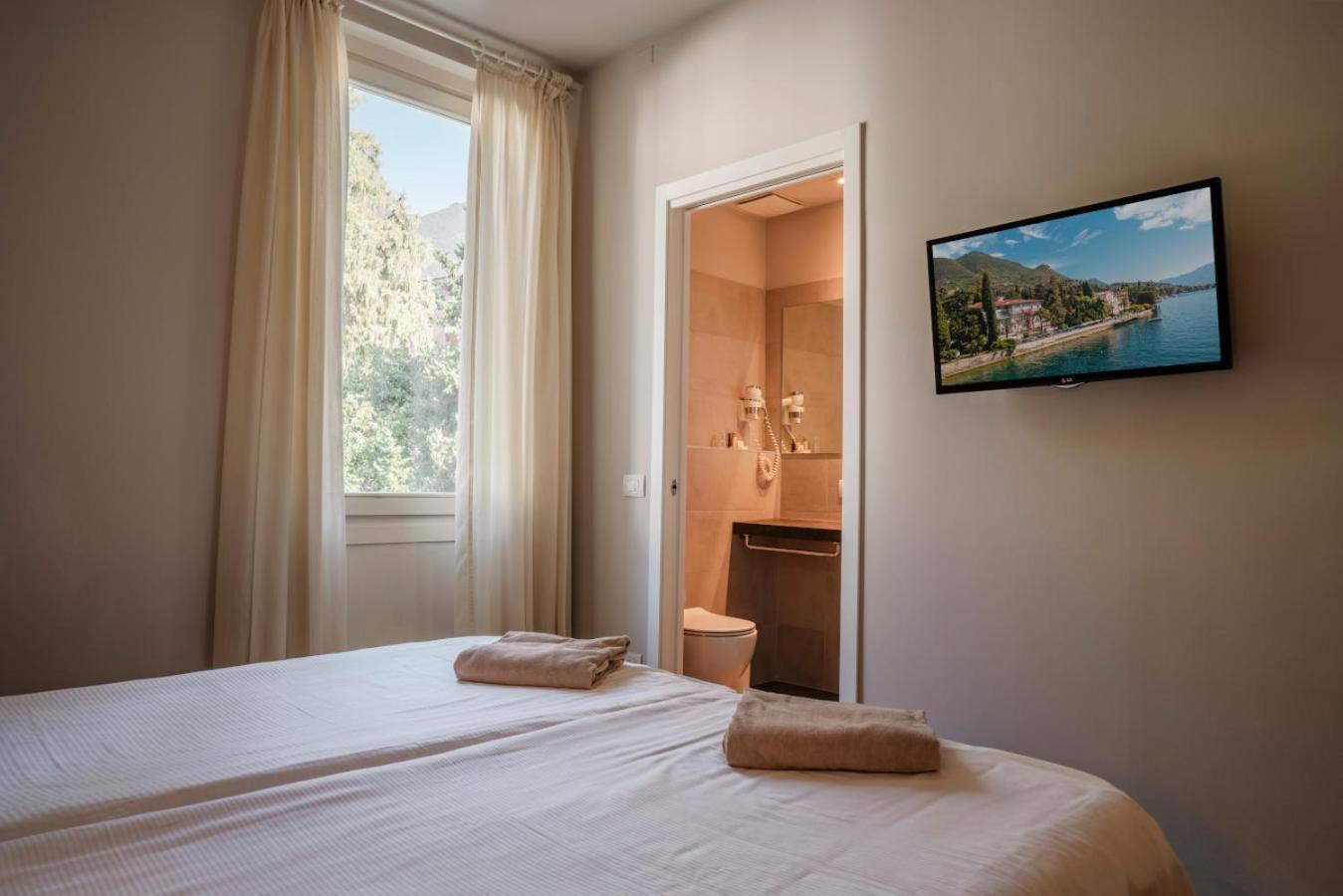 Hotel Monte Baldo E Villa Acquarone Gardone Riviera Dış mekan fotoğraf